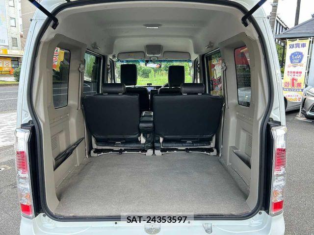 Nissan CLIPPER RIO 2013-12 8884113-29