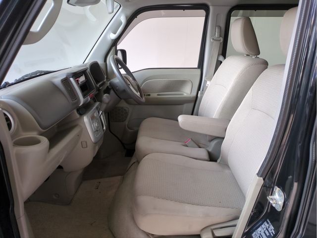 Nissan CLIPPER RIO 2018-04 3678975-3