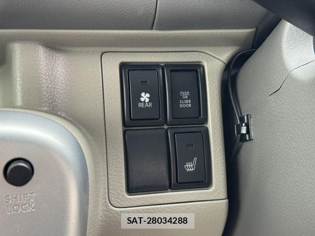 Nissan CLIPPER RIO 2015-08 3908455-19