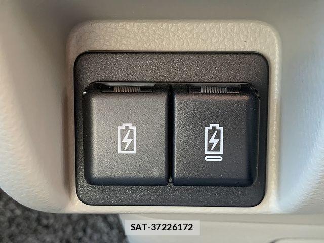 Nissan CLIPPER RIO 2024-02 6910709-13