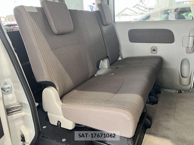 Nissan CLIPPER RIO 2021-01 7393394-16