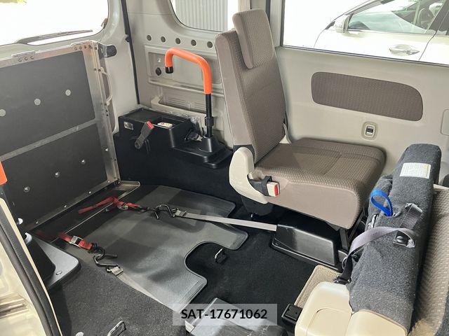 Nissan CLIPPER RIO 2021-01 7393394-17