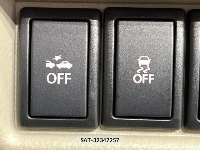Nissan CLIPPER RIO 2017-07 7618974-6