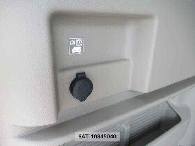 Nissan CLIPPER RIO 2019-05 7878546-17