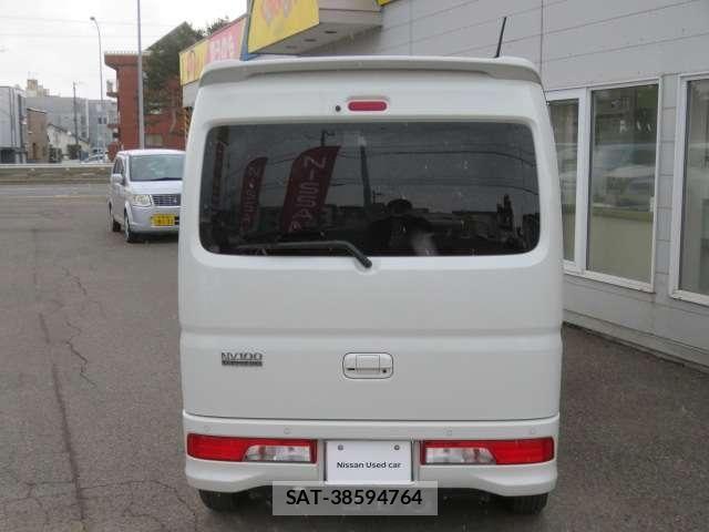 Nissan CLIPPER RIO 2022-03 8037402-23