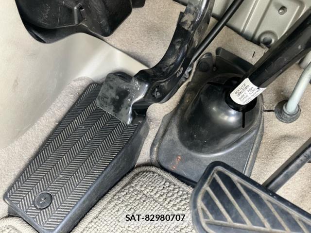 Nissan CLIPPER RIO 2015-03 8526399-24