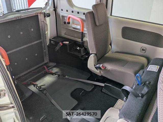 Nissan CLIPPER RIO 2021-02 8526397-17