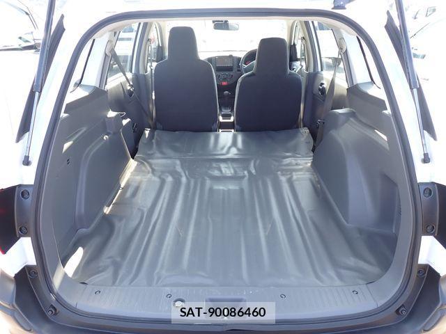Nissan NV150 AD 2021-04 1332446-15