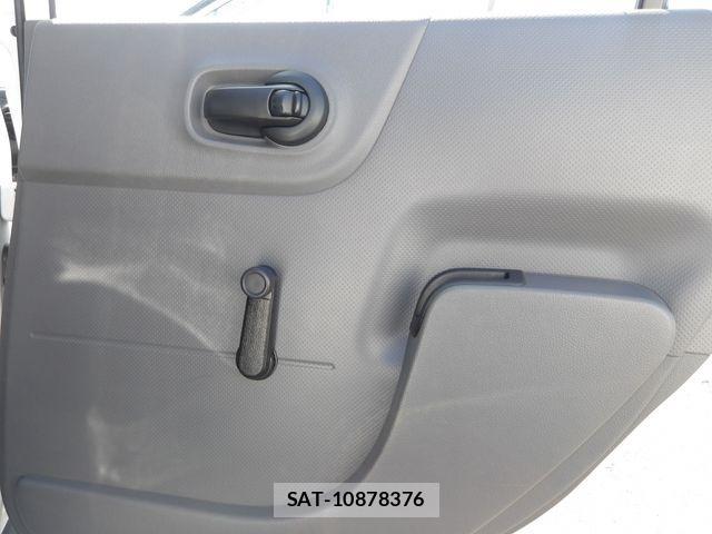 Nissan NV150 AD 2021-03 4756493-20