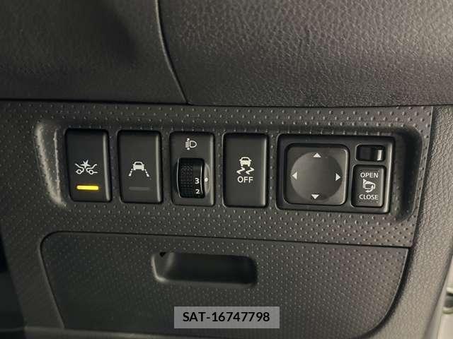 Nissan NV150 AD 2021-02 6015302-11