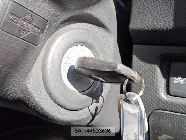 Nissan NV150 AD 2018-10 6501566-12