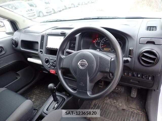 Nissan NV150 AD 2021-03 6642137-1
