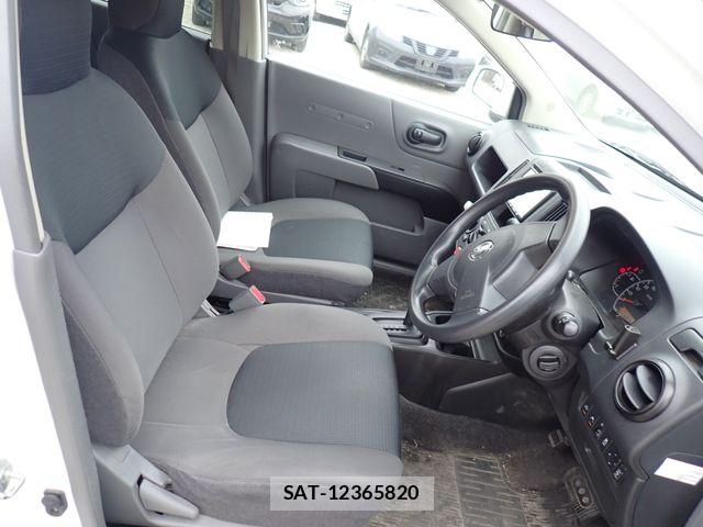 Nissan NV150 AD 2021-03 6642137-19