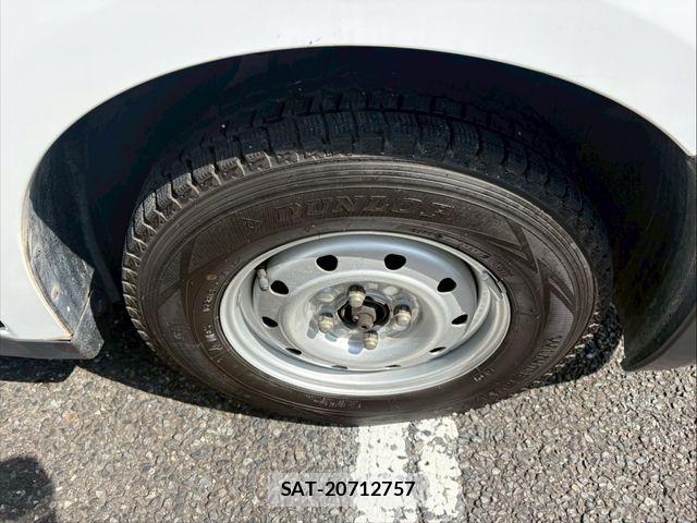 Nissan NV150 AD 2018-07 6673045-12