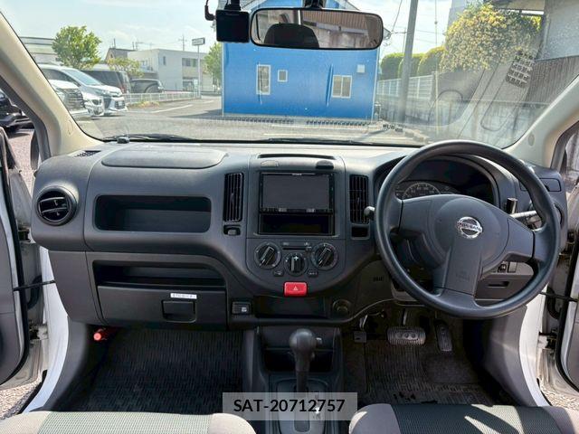 Nissan NV150 AD 2018-07 6673045-1