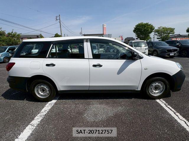 Nissan NV150 AD 2018-07 6673045-5