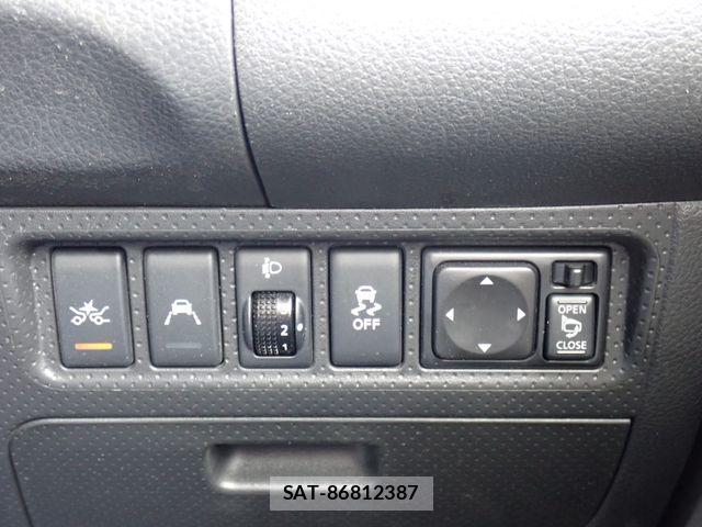 Nissan NV150 AD 2021-04 6716980-17