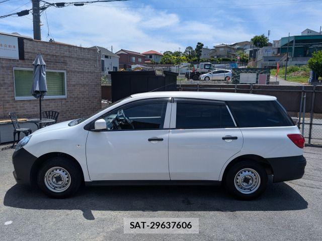 Nissan NV150 AD 2017-02 6752770-12