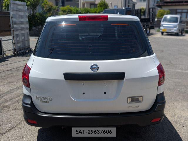 Nissan NV150 AD 2017-02 6752770-14