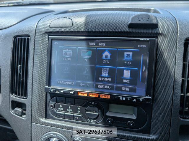 Nissan NV150 AD 2017-02 6752770-3