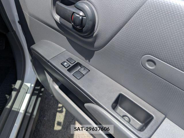 Nissan NV150 AD 2017-02 6752770-6