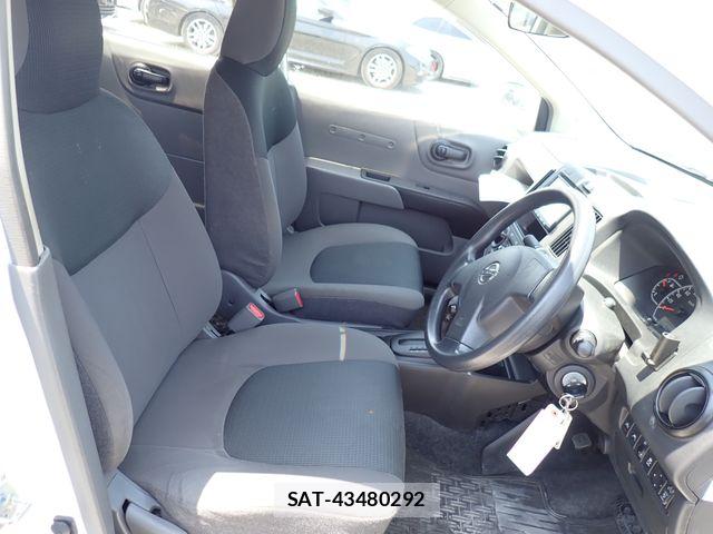 Nissan NV150 AD 2021-05 6996668-19