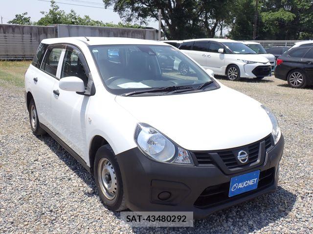 Nissan NV150 AD 2021-05 6996668-3