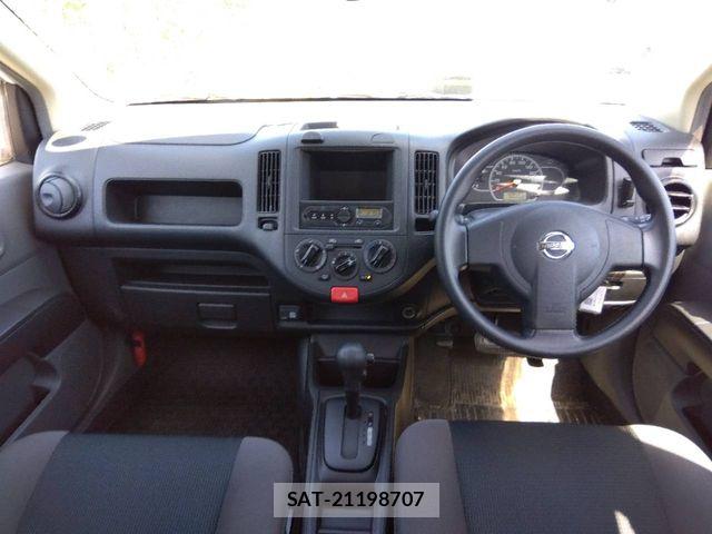 Nissan NV150 AD 2018-05 7223149-1