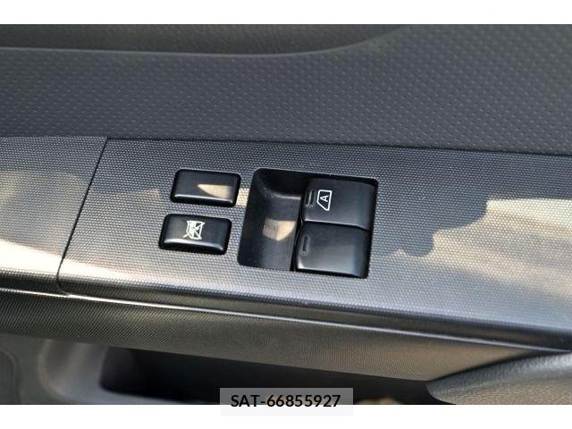 Nissan NV150 AD 2017-03 7217878-19