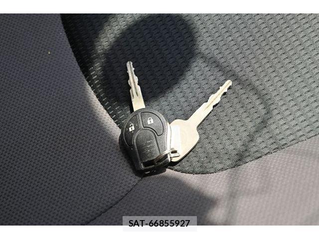 Nissan NV150 AD 2017-03 7217878-25