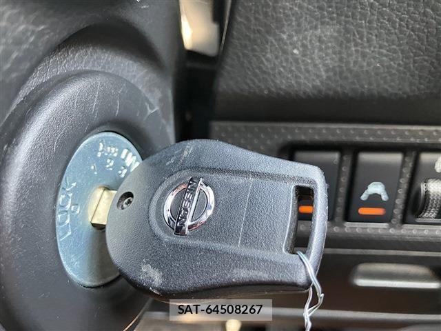 Nissan NV150 AD 2020-06 7223160-25
