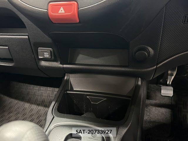 Nissan NV150 AD 2021-04 7272603-11