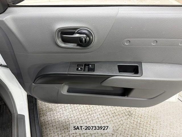 Nissan NV150 AD 2021-04 7272603-15