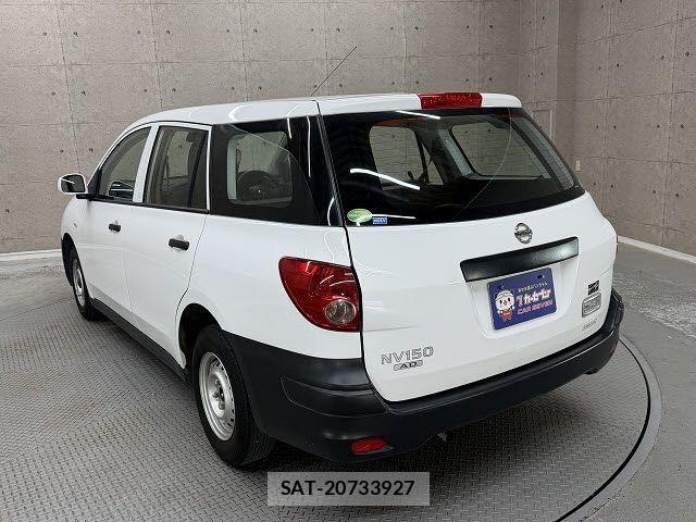 Nissan NV150 AD 2021-04 7272603-2