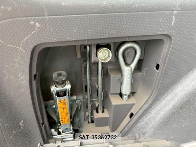 Nissan NV150 AD 2018-09 7272601-23
