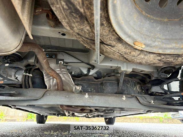 Nissan NV150 AD 2018-09 7272601-27