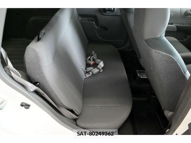 Nissan NV150 AD 2021-04 7359184-11