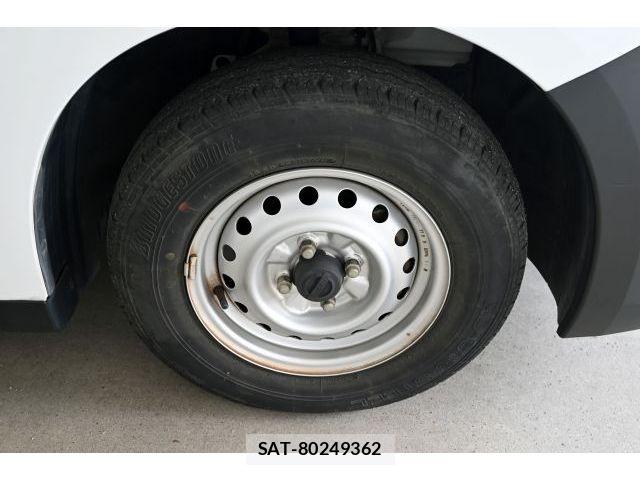 Nissan NV150 AD 2021-04 7359184-6