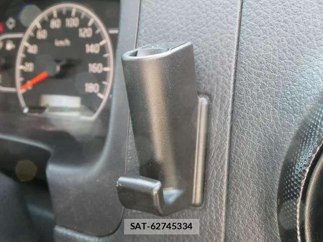 Nissan NV150 AD 2019-12 7502061-4