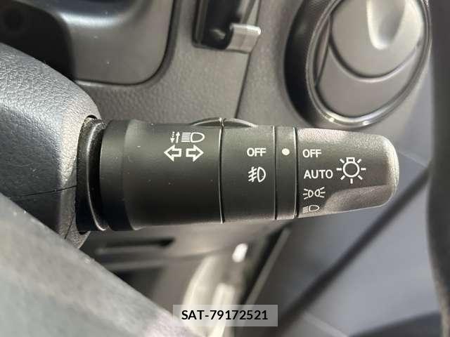 Nissan NV150 AD 2021-04 7787898-11