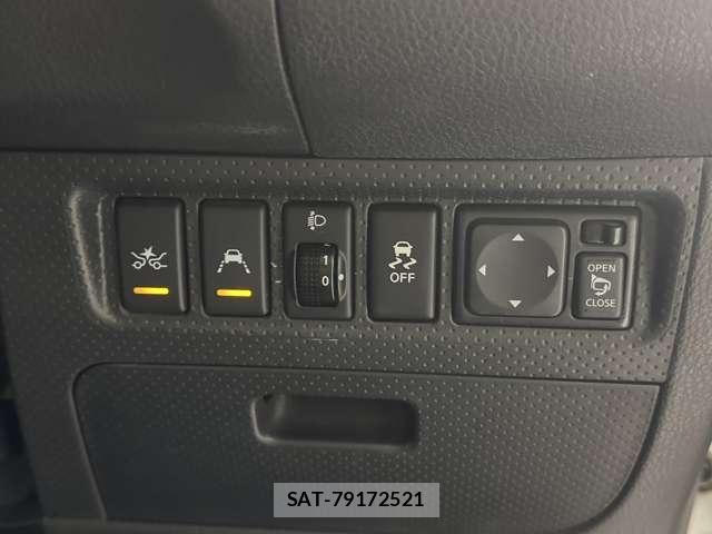 Nissan NV150 AD 2021-04 7787898-13