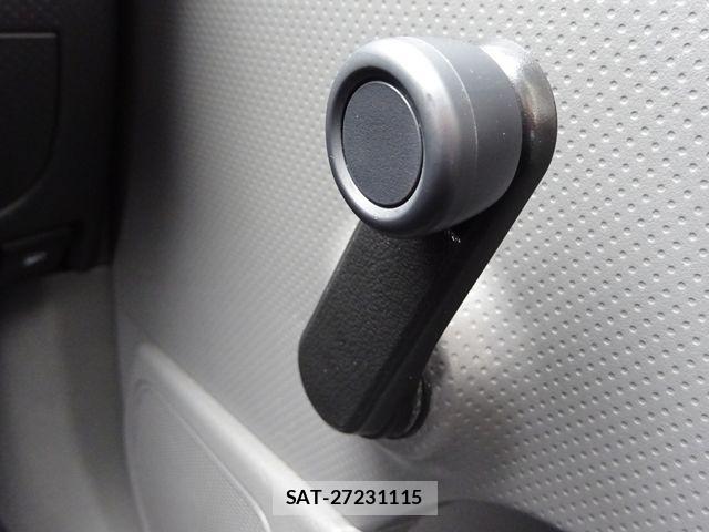 Nissan NV150 AD 2019-05 8246236-9
