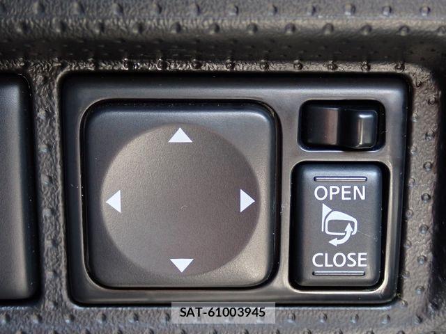 Nissan NV150 AD 2021-05 8337246-10