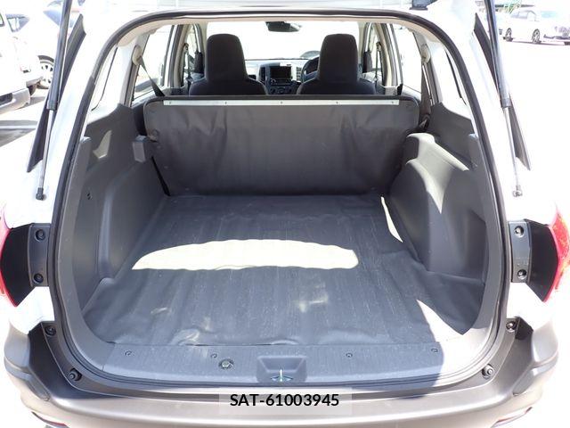 Nissan NV150 AD 2021-05 8337246-14
