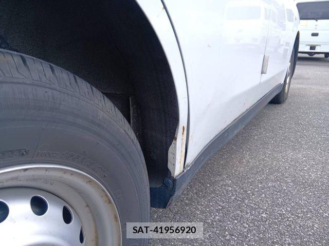 Nissan NV150 AD 2019-07 8563064-12