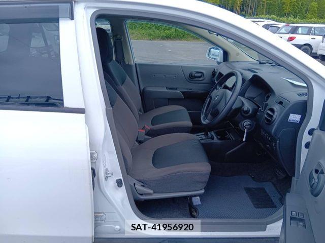 Nissan NV150 AD 2019-07 8563064-3