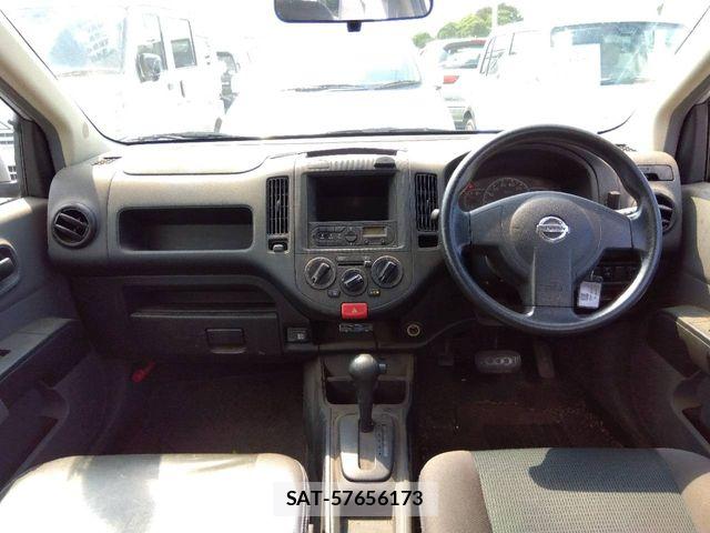 Nissan NV150 AD 2017-07 8666692-11