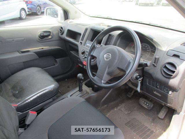 Nissan NV150 AD 2017-07 8666692-1