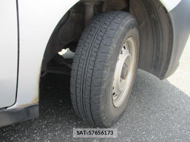 Nissan NV150 AD 2017-07 8666692-6