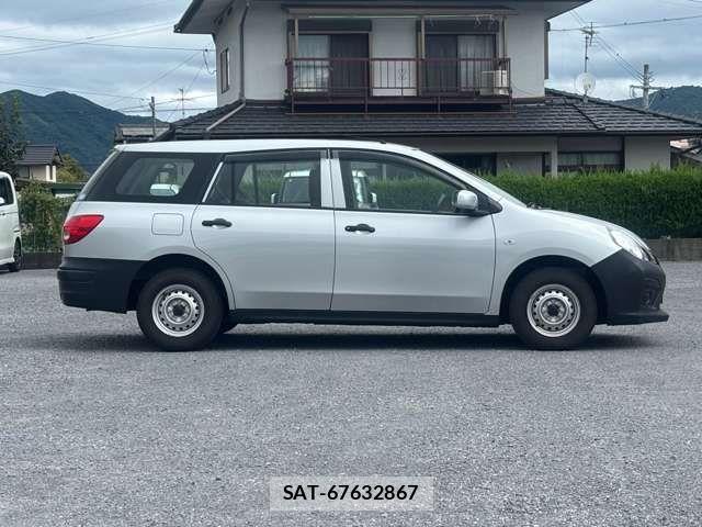 Nissan NV150 AD 2021-02 8871753-5